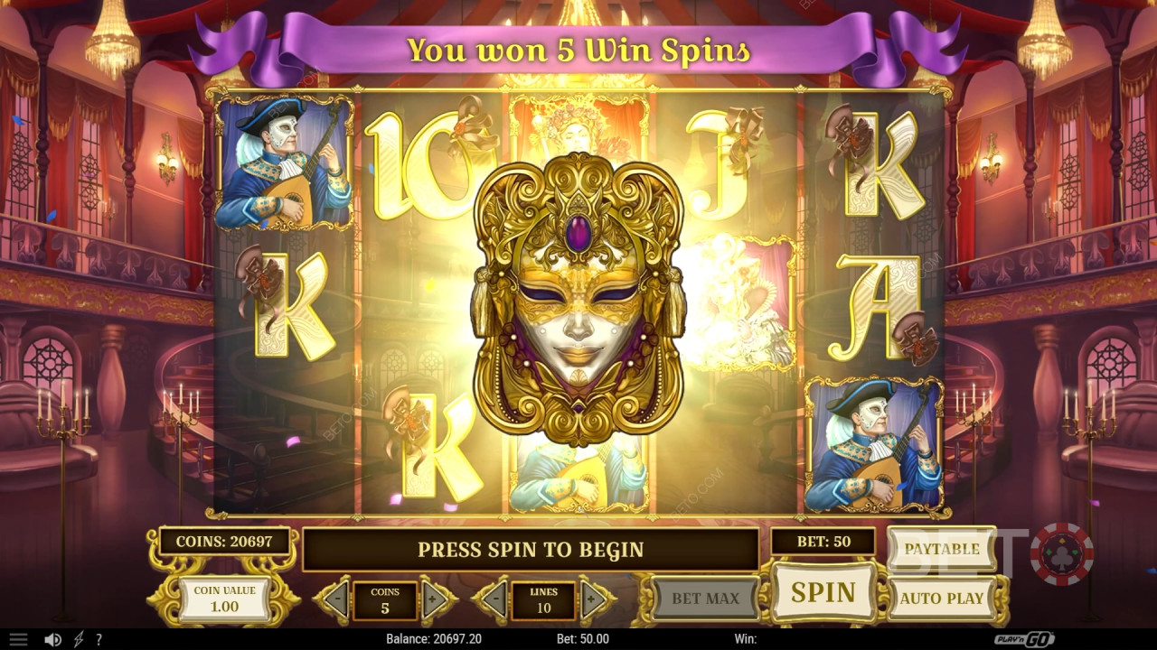 ลุ้นรับรางวัล 10,000 เท่าของเงินเดิมพันของคุณในเกมสล็อตวิดีโอ Royal Masquerade!